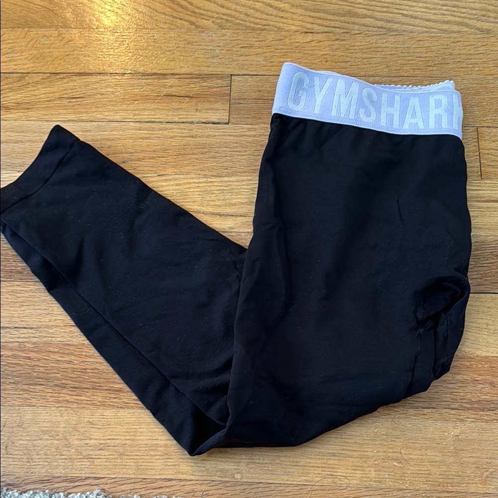 Gymshark Black capri Leggings